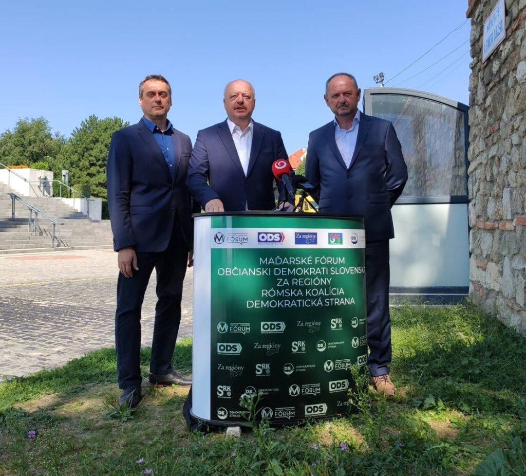 NEDOVOĽME ROZKLAD BEZPEČNOSTNÉHO APARÁTU ŠTÁTU